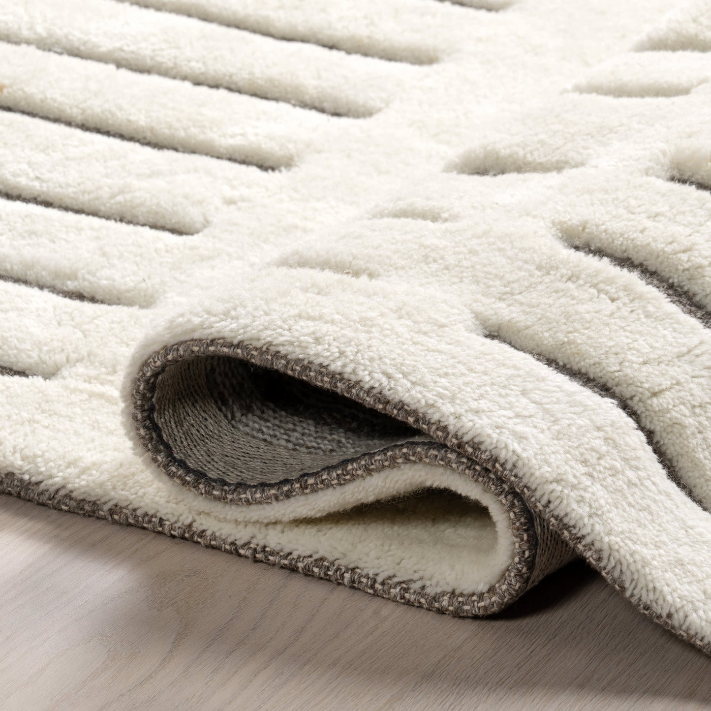 Meara Hand Tufted Broken Lines New Zealand Wool Rug | Off White