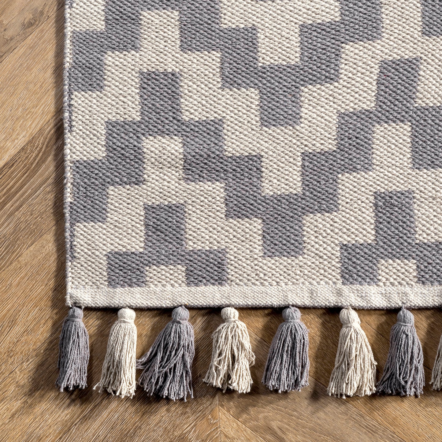 Flatwoven Chevrons with Tassels Rug | Grey