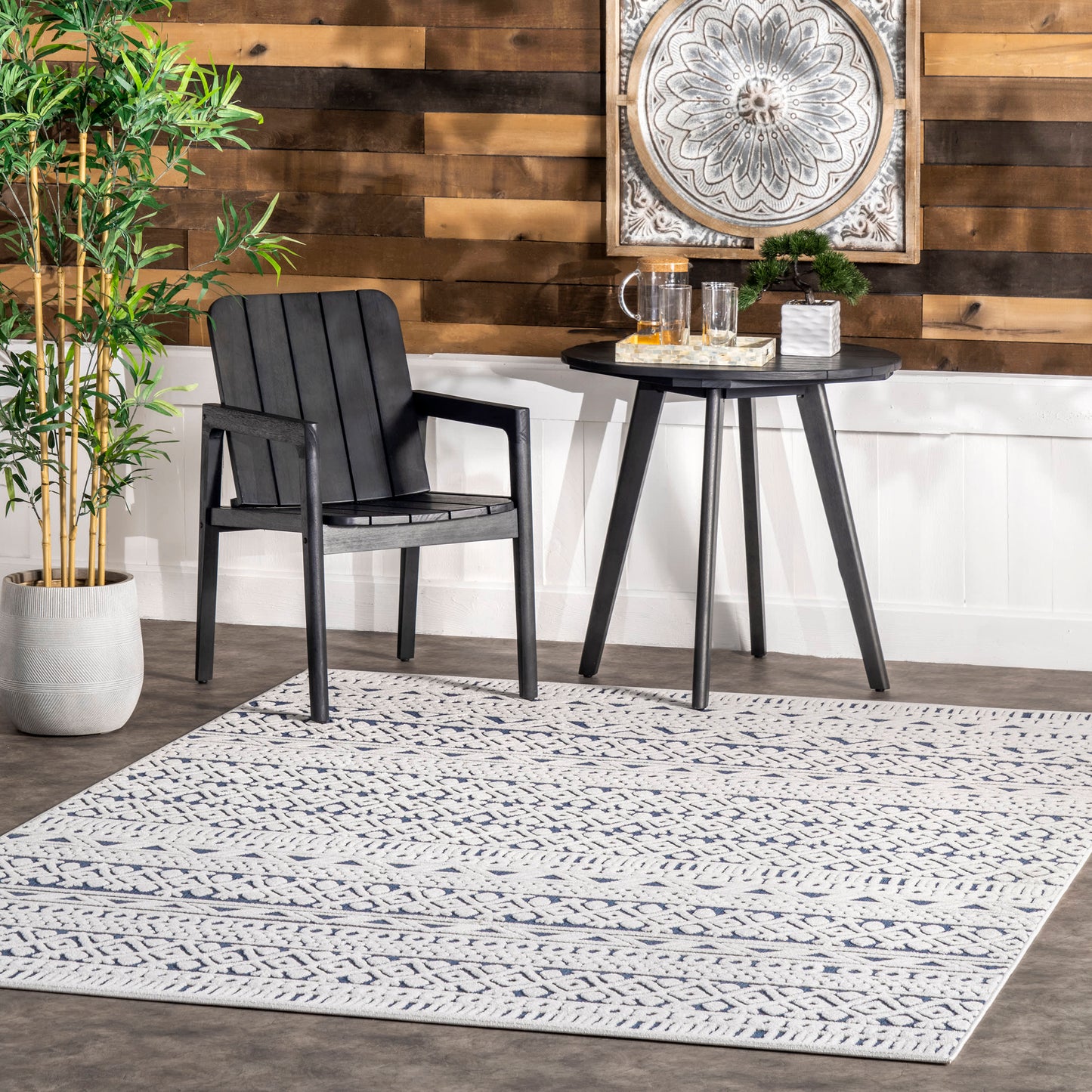 Avery Banded Textured Indoor/Outdoor Rug | Blue